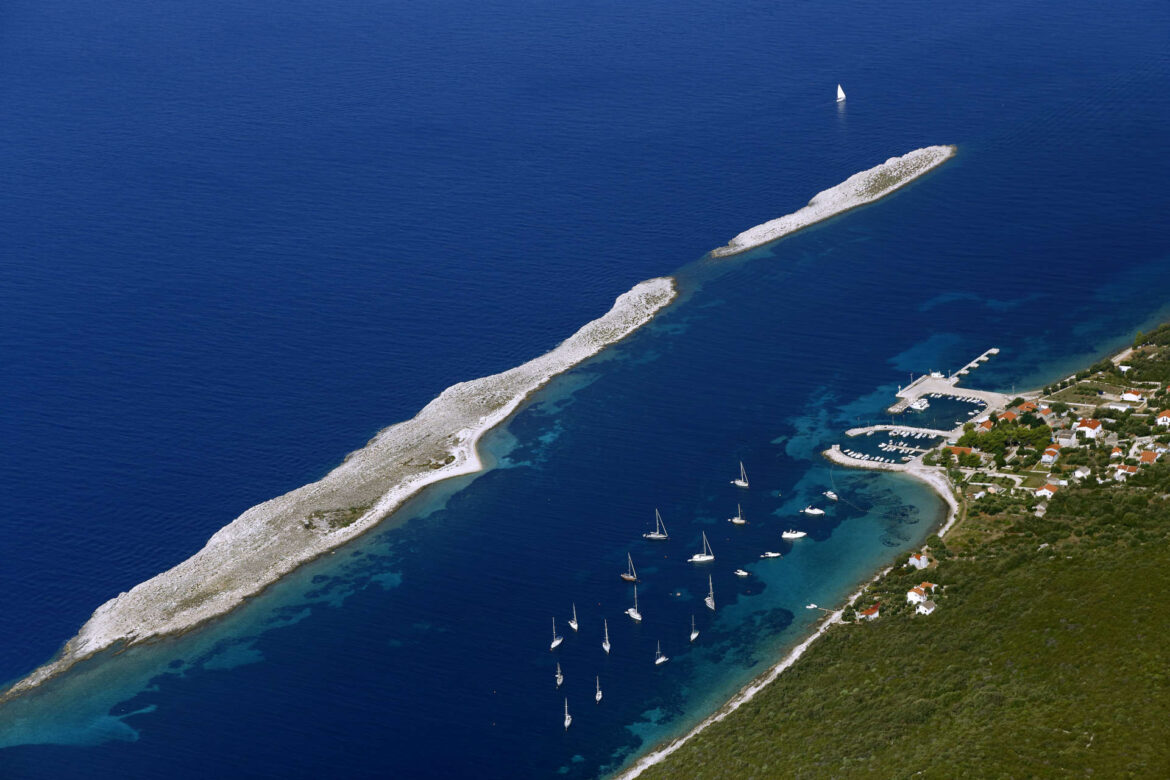 premuda-prima-sailing