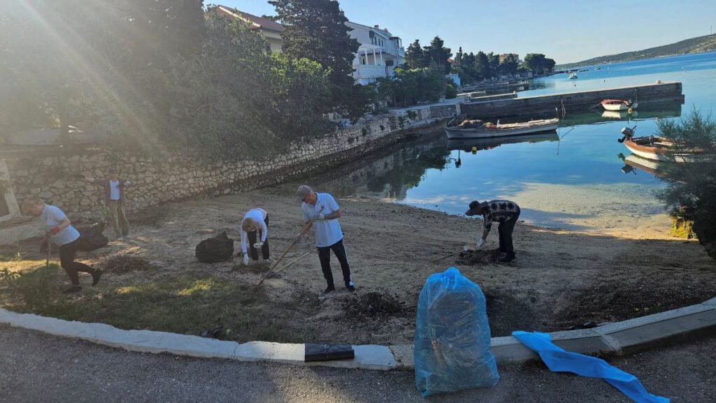 In Stara Novalja krempelten sie die Ärmel hoch 9 Kroatien Nachrichten Bild 6