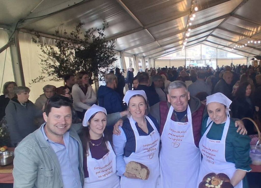 Die größte Osterpinca der Welt wurde in Kroatien gebacken 6 Kroatien Nachrichten Bild 3 4